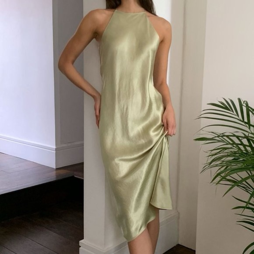 Aritzia Babaton Lato Satin Dress in Pistachio Green Size Small
